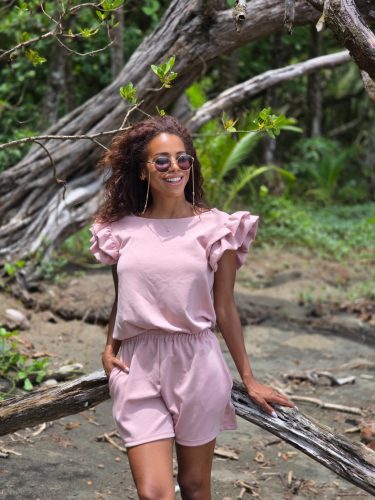 Kétrészes női fodros rövid nadrág szett - Púderrózsaszín