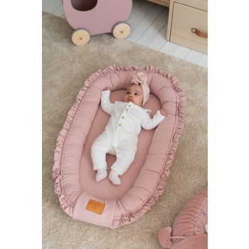 Naras Kids pamut babafészek - fodros púderrózsaszín