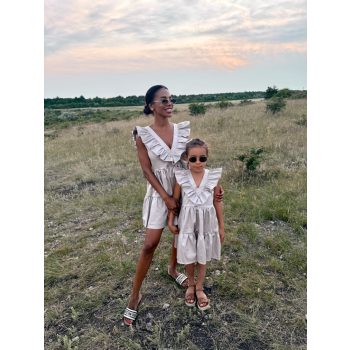 Bézs fodros nyakú anya - lánya ruha / Felnőtt