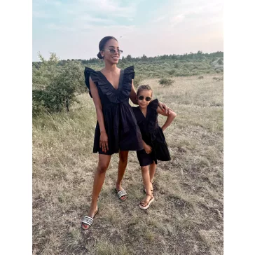 Fekete fodros nyakú anya - lánya ruha / Felnőtt