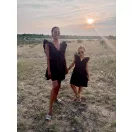 Fekete fodros nyakú anya - lánya ruha / Felnőtt