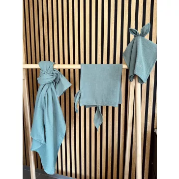   Pasztell zöld nyuszifüles textil szundikendő - akár névre szóló hímzéssel